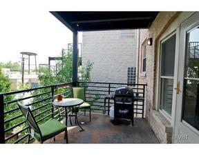 Building Photo - MUST SEE! BEAUTIFUL, 2 BED/2 BATH3rd FL LA...