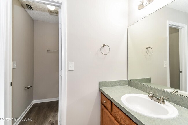 Building Photo - 7625 Ginder Ct