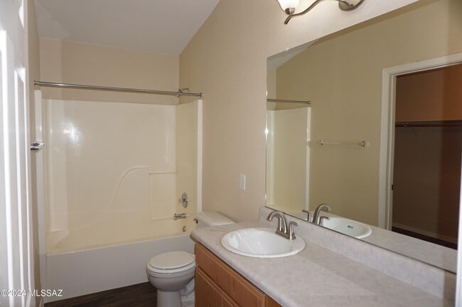 Building Photo - 2201 S St Suzanne Dr