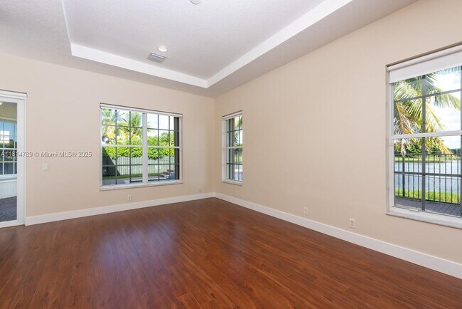Building Photo - 1737 Harbor View Cir