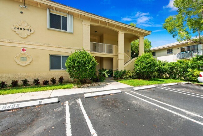 Building Photo - 8460 NW 40th St