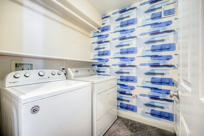 Building Photo - 1856 Sienna Canyon Dr