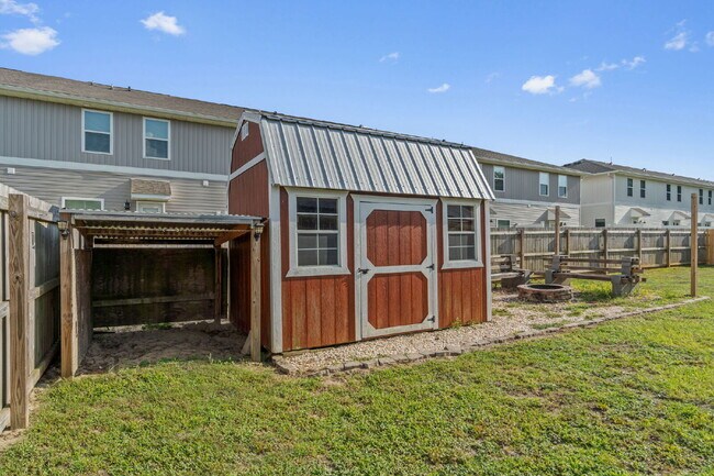 Building Photo - 203 Citadel Ln