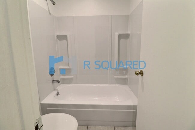 Building Photo - 3910 Whitman Ave N