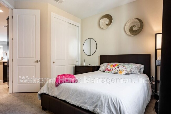 Building Photo - 1828 Enclave Pl