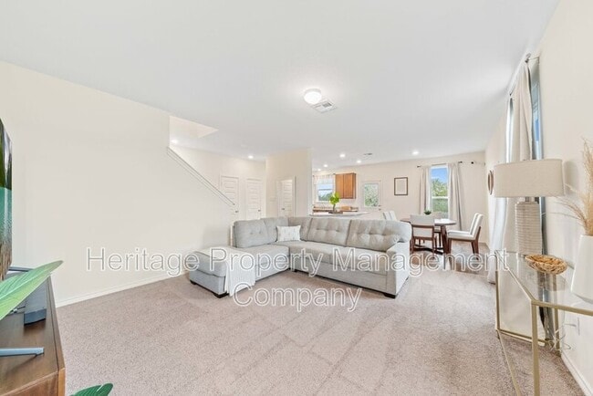 Building Photo - 10643 Military Dr W