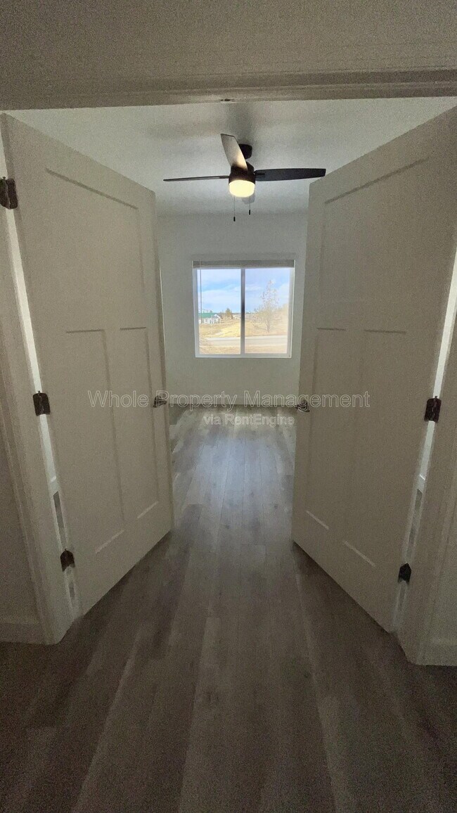 Building Photo - 5782 Saddle Skirt St