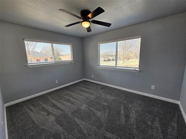 Building Photo - 4806 Cliffwood Dr