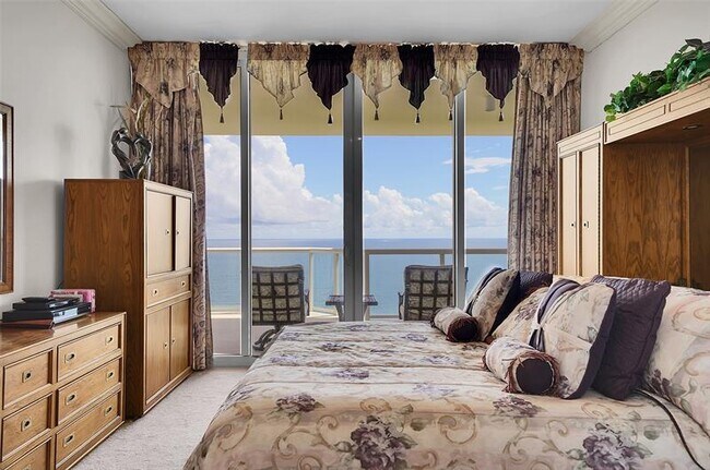 Building Photo - 6001 N Ocean Dr