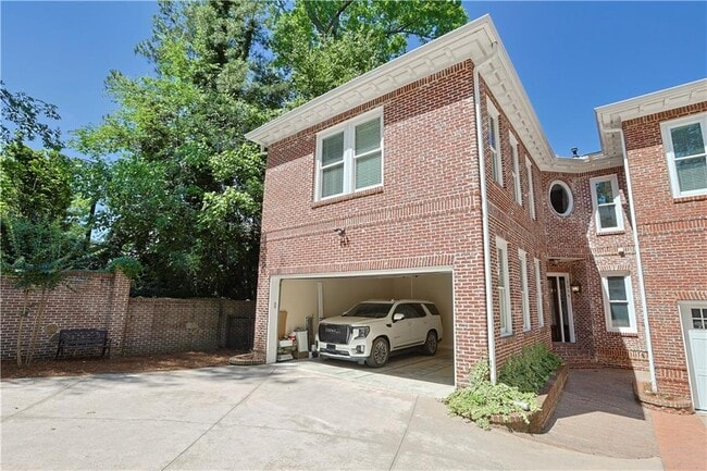 Building Photo - 1294 Lenox Park Blvd NE