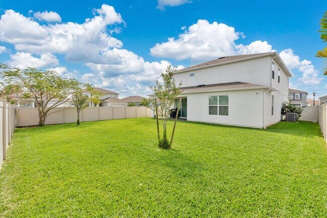 Building Photo - 4894 Knoll Ln