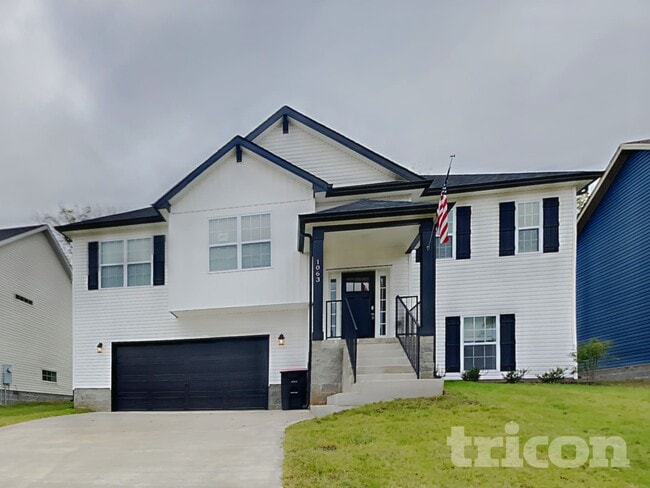 Building Photo - 1063 Spicer Dr