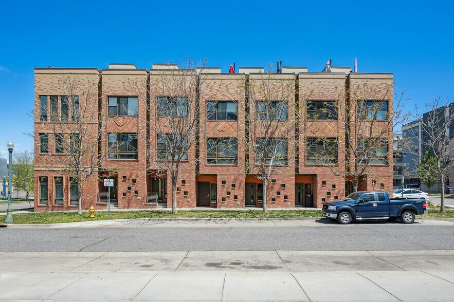 Building Photo - 385 22nd St