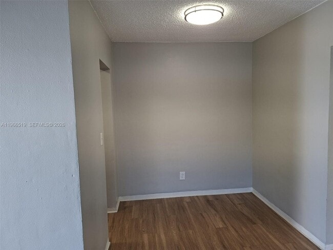 Building Photo - 13025 Emerald Dr