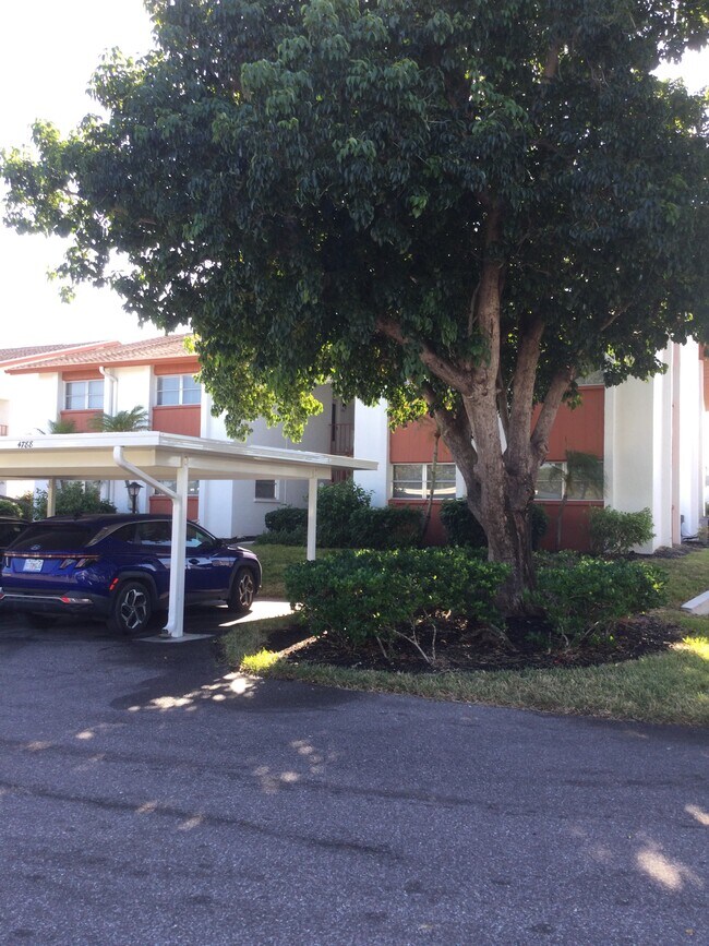 Primary Photo - 4788 Independence Dr