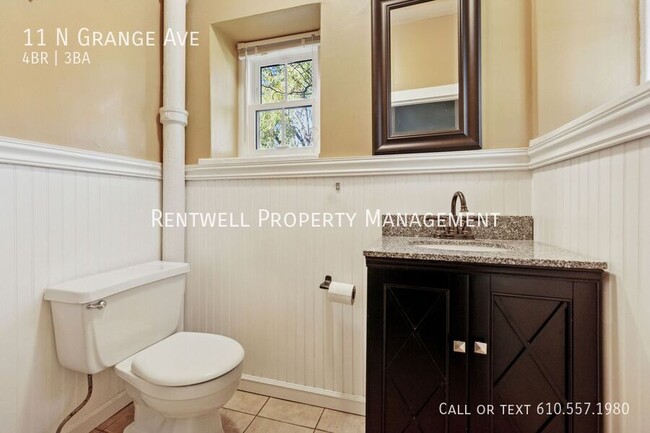 Building Photo - 11 N Grange Ave