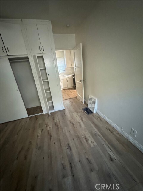 Building Photo - 50 Harkness Ave