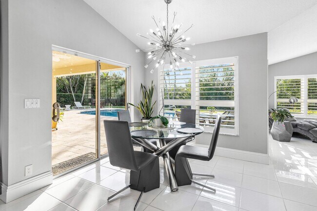 Building Photo - 20376 Hacienda Ct