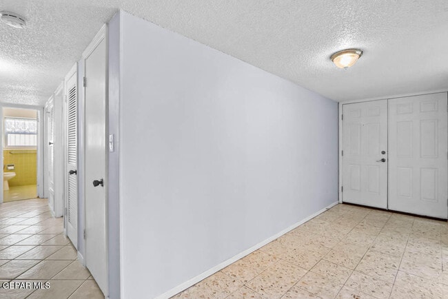 Building Photo - 10529 Texwood Ave
