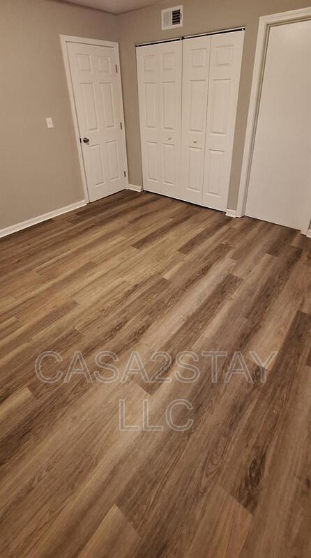 Building Photo - 674 Knox Blvd