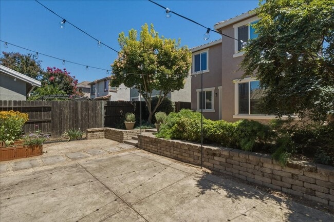 Building Photo - 3169 Parkham Dr