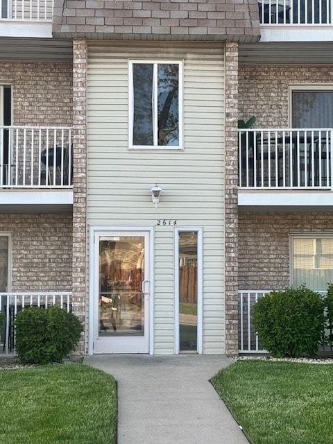 Building Photo - 2614 E Goodrich Ave