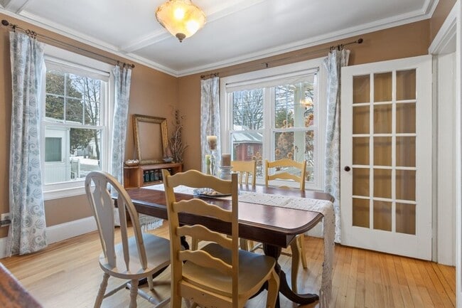 Building Photo - Classic 4BR Colonial with Porch, Gardens & Garage Near Downtown South Portland