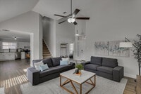 Building Photo - 516 Maywood Ln