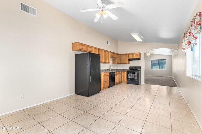 Building Photo - 14805 Charco Rd