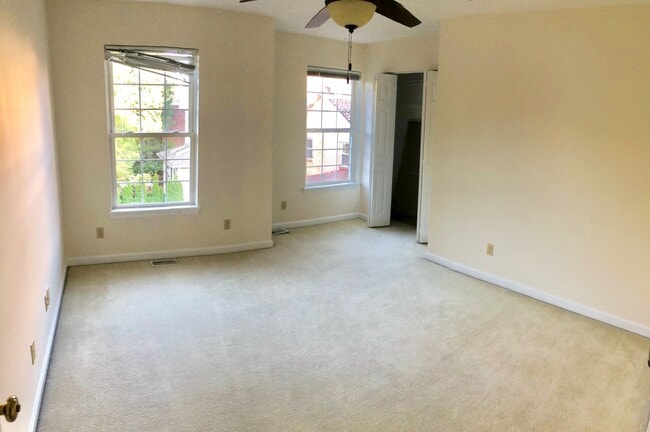 Building Photo - 139 Morewood Ave