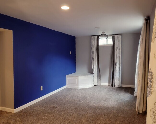 Master Bedroom - 1111 Clifton St NE