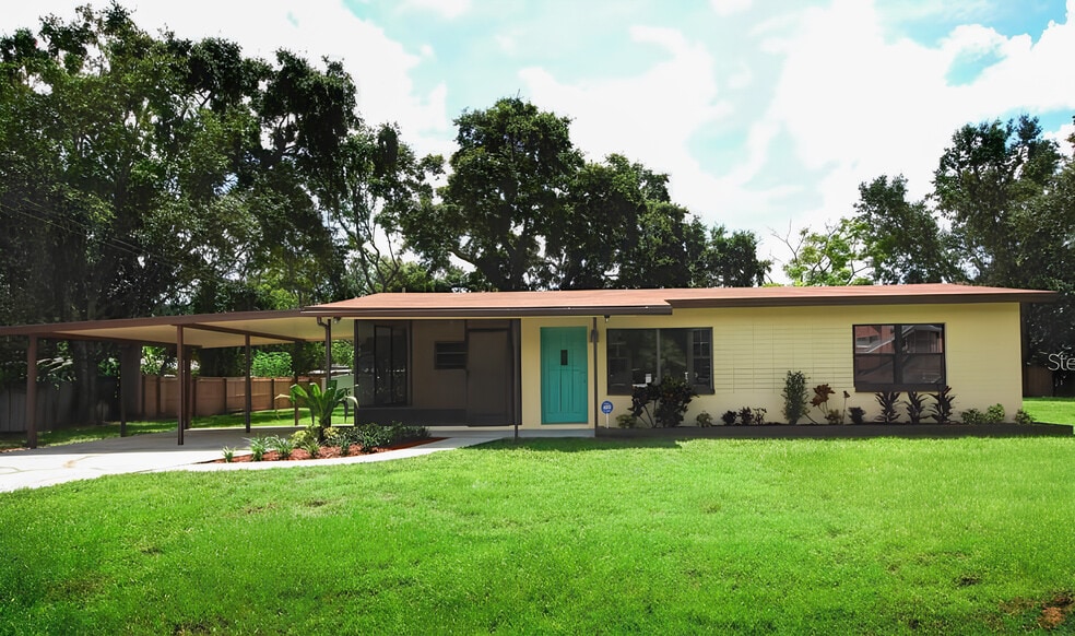 Building Photo - 1818 Blossom Ter