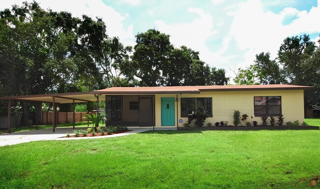 Building Photo - 1818 Blossom Terrace