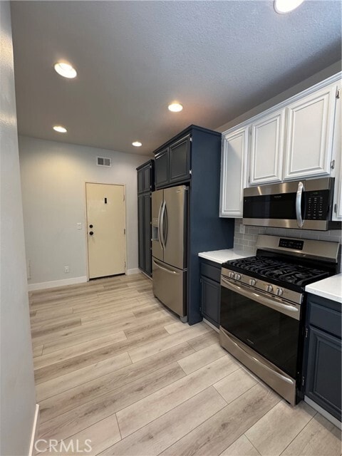 Building Photo - 5 Meadowbrook