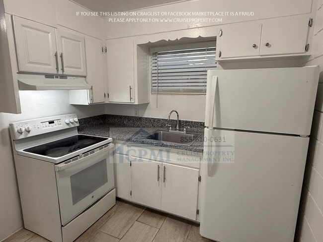 Building Photo - 732 S J St