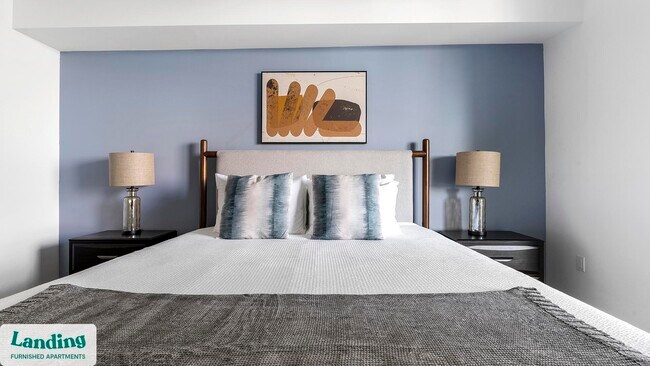 Building Photo - 1950 Mayfair St