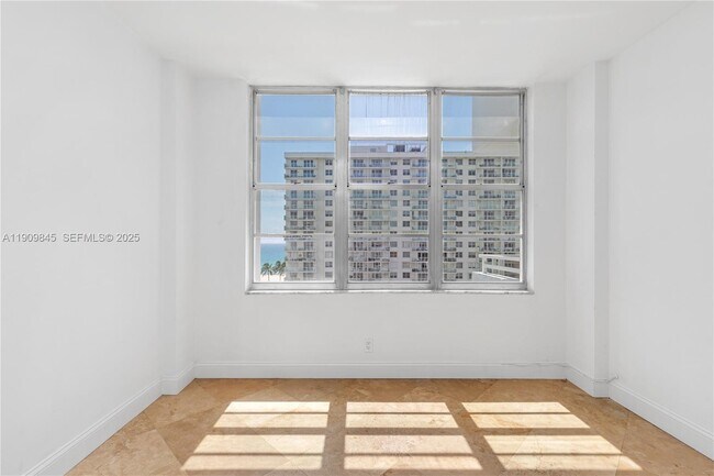 Building Photo - 5700 Collins Ave