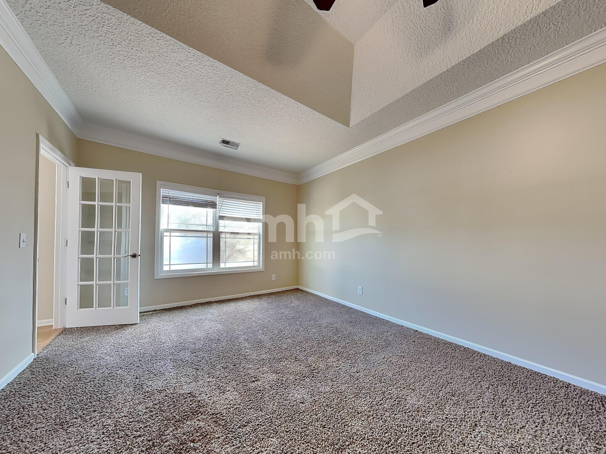 Building Photo - 7 Wyndham Dr