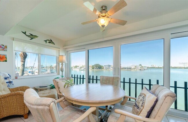 Building Photo - 868 Bayway Blvd