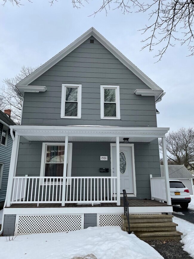 Primary Photo - 1531 South Ave