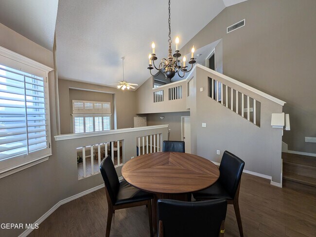 Building Photo - 12145 Sun Arbor Pl
