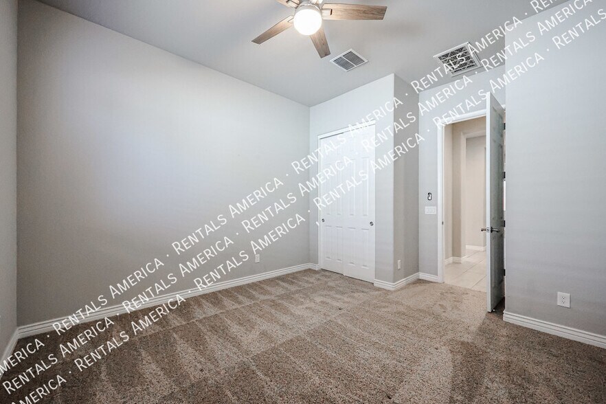 Building Photo - 8544 W Midway Ave