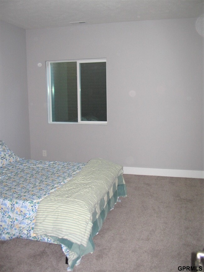 Building Photo - 3031 Lakeside Dr