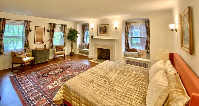 Building Photo - 3085 Fairmount Blvd