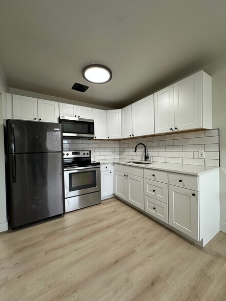 Building Photo - 1340 S 200 E