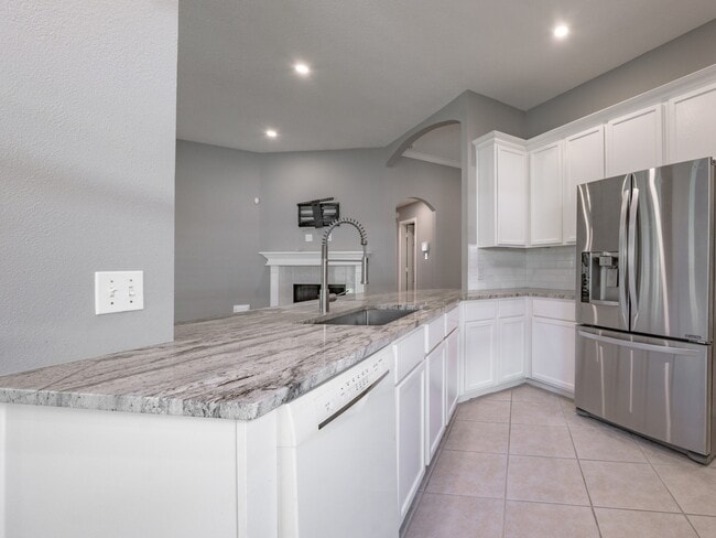 Primary Photo - 12807 Village Way Dr