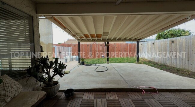 Building Photo - Coming Soon!  Home For Rent with pool. Tenant occupied. Please do not disturb tenants.