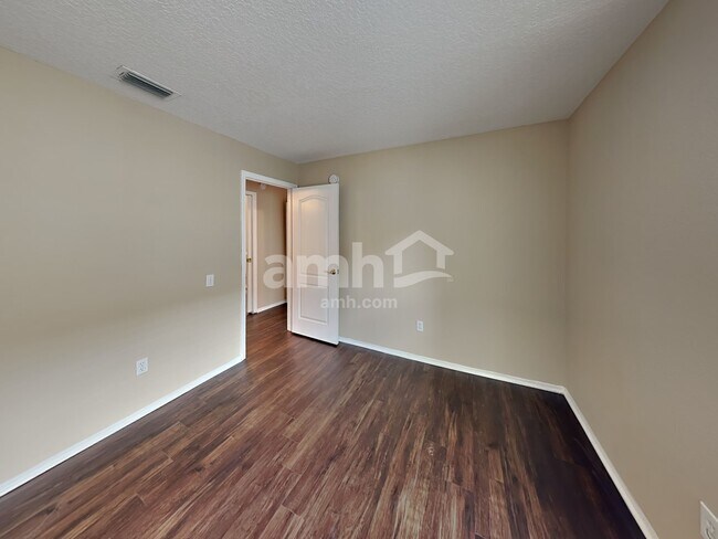 Building Photo - 10524 Walker Vista Dr