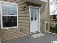 Building Photo - 1549 Burkhardt St