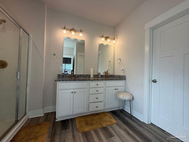 Building Photo - 10709 Davenport Lp